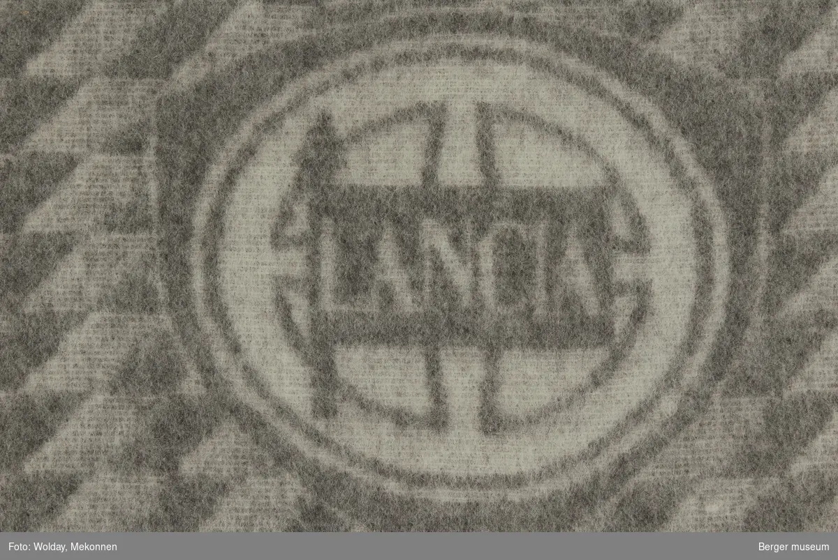 Bilpledd
4 prøver
Logo Lancia
