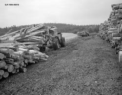 Utislag med to hjullastere fra en terminalplass på Røskjota 