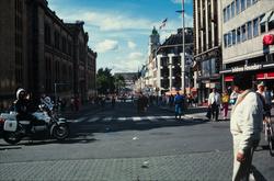 Karl Johans gate fra Egertorget mot Slottet.