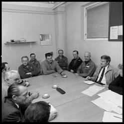 Karbidfabrikken stopper. Siste morgenmøte.