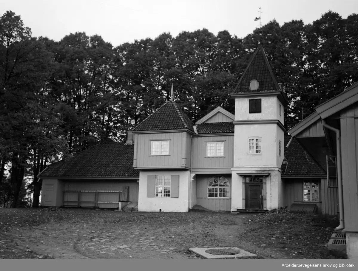 Nordre Skøyen Hovedgård. Oktober 1952