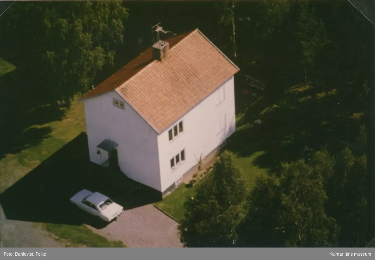 Ett vitt bostadshus i Kristvalla socken.