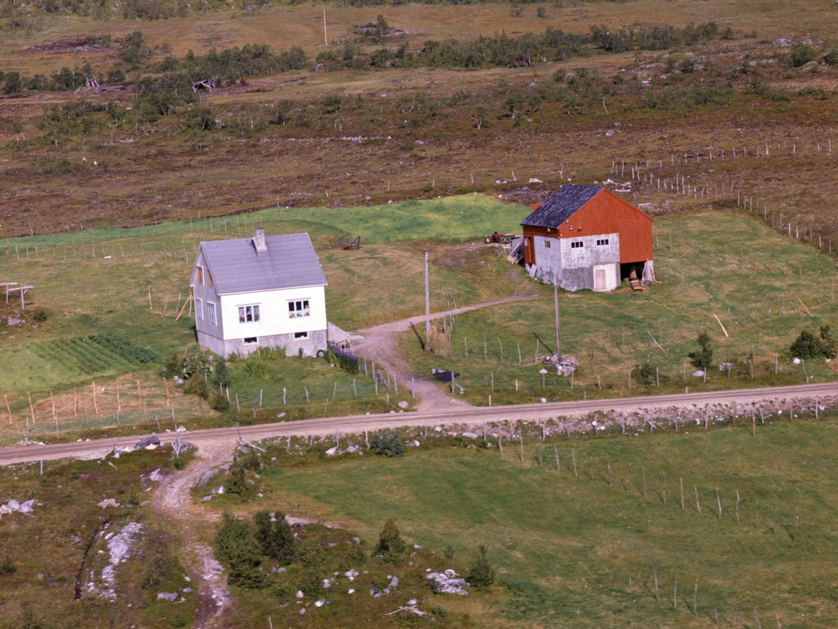 Flyfoto fra Reinstad i Godfjord.