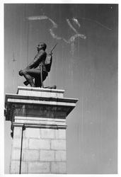 Bilde 1: Eidsvoldmonumentet.
Bilde 2: Gullerheim pensjonat 