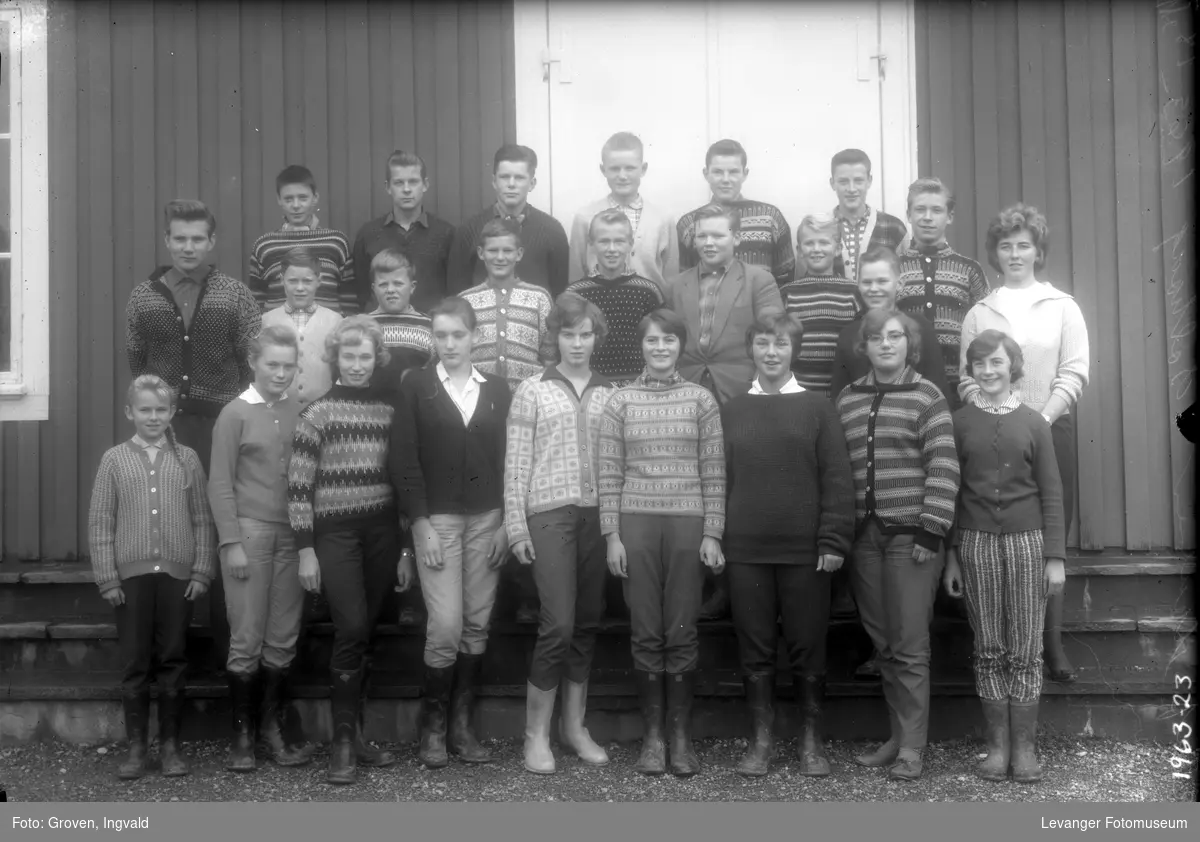 Skolebilde fra folkeskolen, Solhaug skole i Åsenfjord.