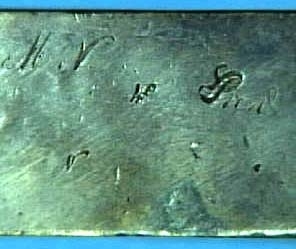 JUVELERARE
Puckelanka för slagning av knappar och andra smärre föremål.
Enligt liggaren har en del av juvelerare Sven Dahlström skänkta föremål inv.nr. 14339-14482 tillhört guldsmed C.J. Lyberg, Skara.