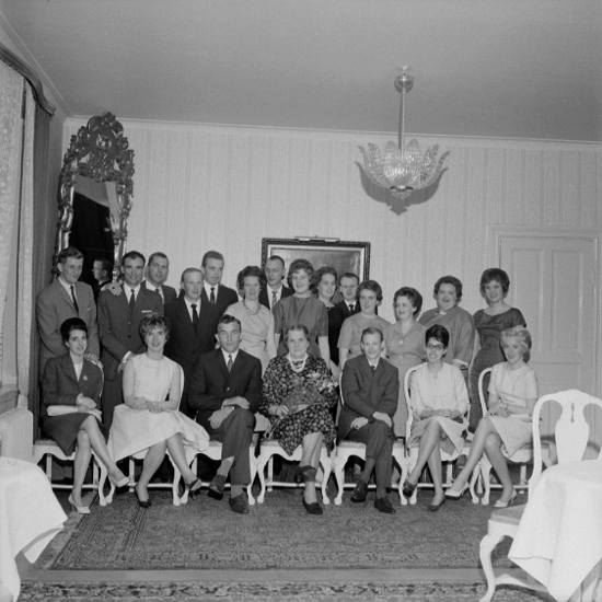 15-årsjubileum 18/5 1963. 
Läraren Ida Svensson i mitten.