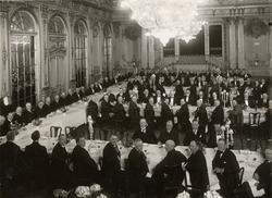 Tidligere vegdirektør Baalsrud i konferanse i Stockholm 1927