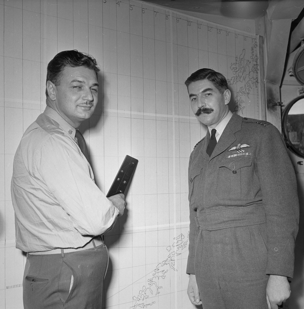 USS Currituck deltar i Natolandenes militærøvelse "Main Brace"