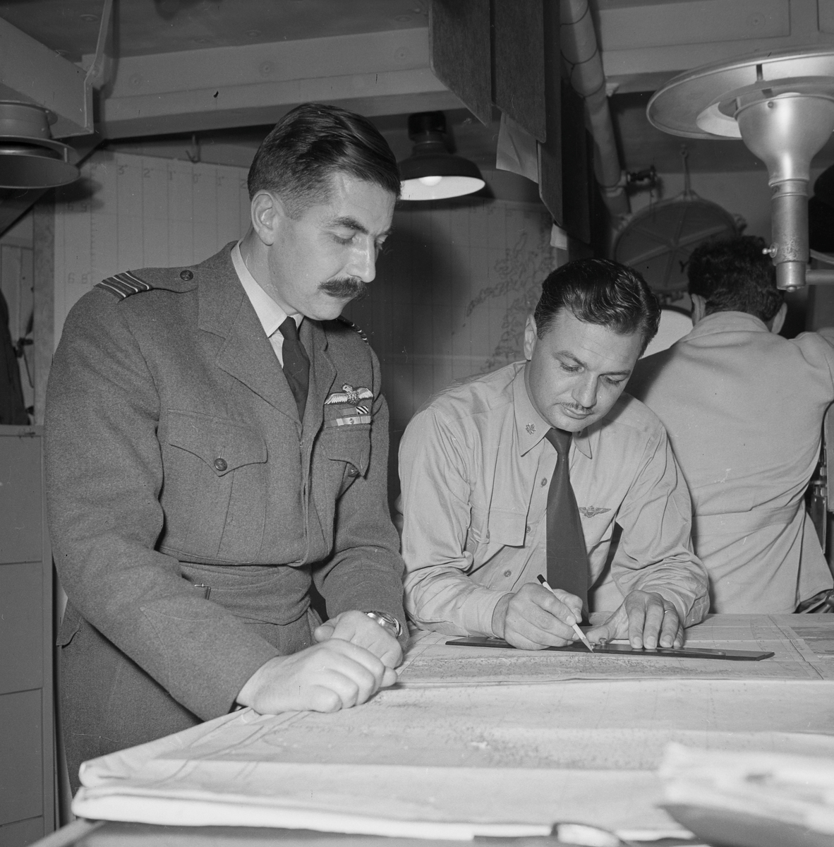 USS Currituck deltar i Natolandenes militærøvelse "Main Brace"