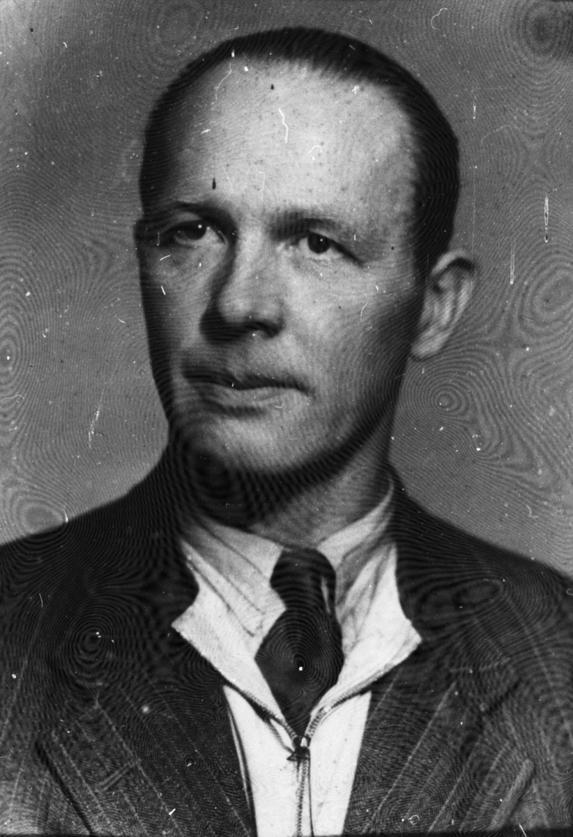 Portrett av Olav Kyrre Hofsøy f. 1903, d. 1980.