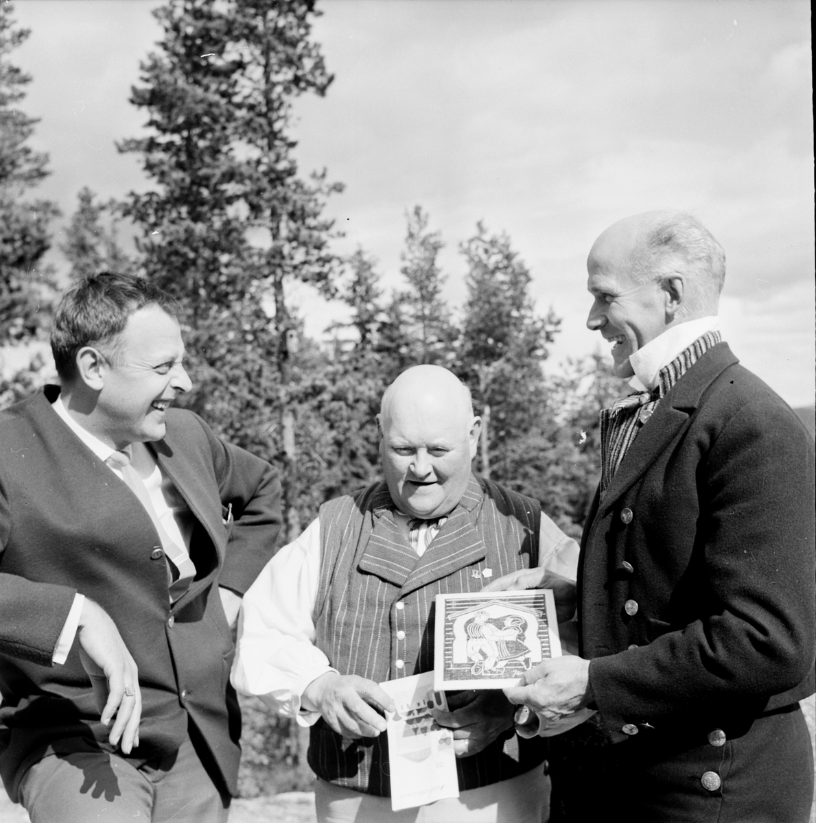 Landskapsleken,
Inform i Järvsö,
Öberg,Tjock-Anders,Lars Hansson,
4 Juli 1965
