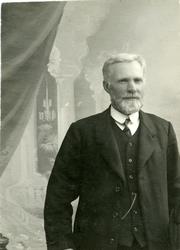 Arne O. Grøv Dokken.