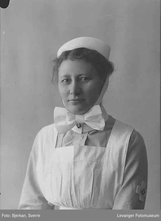 Portrett av sykepleier Hanna Burø.