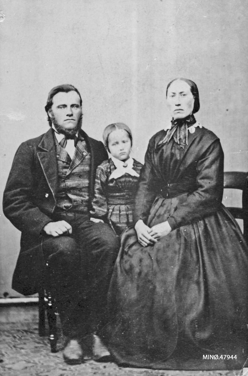 Ola Jacobsen f. 1834, Olivia Olsdatter f. 1839 (fra Frisvoll), dro til USA i 1878. 