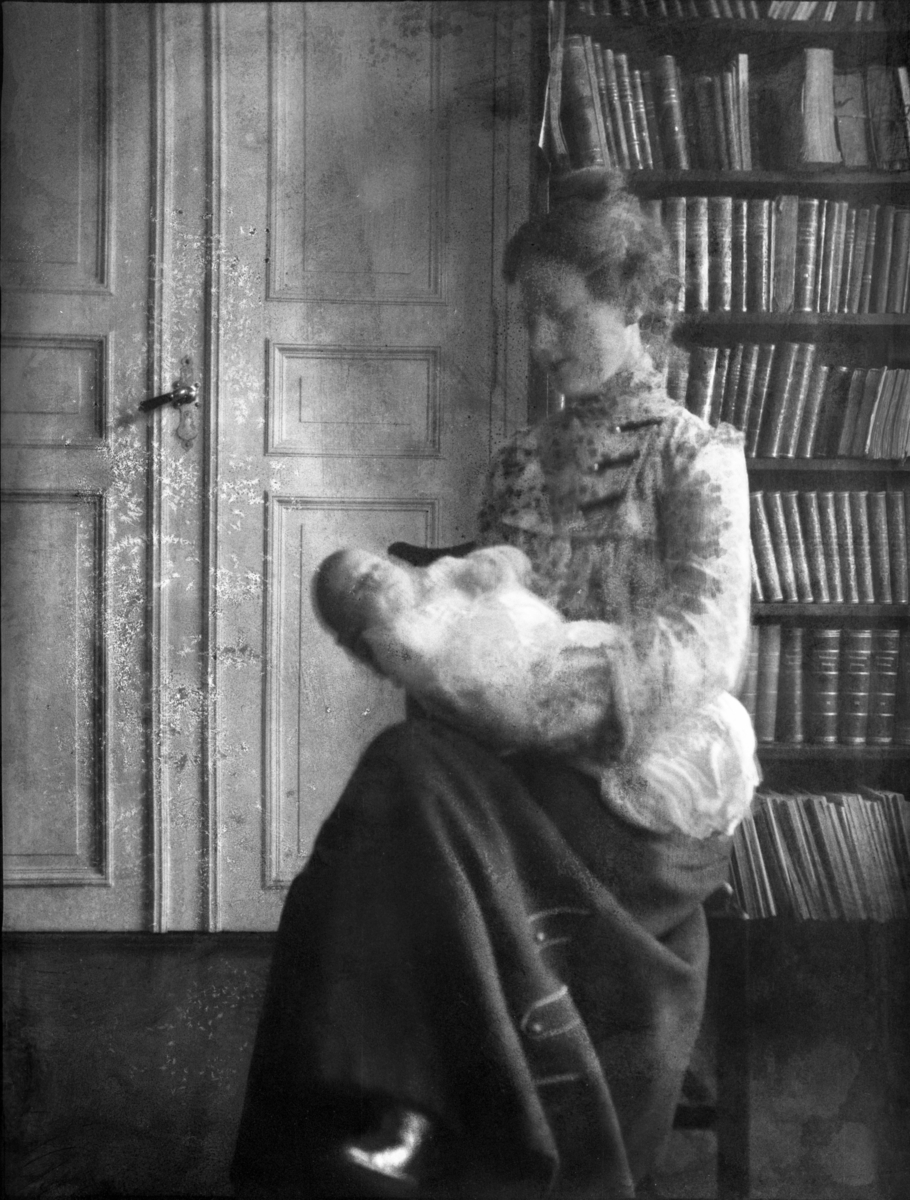 Rikard Berges fotoarkiv. Portretter, gruppebilder, landskap, fjellturer. Bilde nr. 4

Fotografier tatt av Rikard Berge. 642 nummer. Samlingen består av negativer bladfilm. Motivene er ført inn i egen protokoll av Berge. Protokollen har tittel "Bilæt-emne"