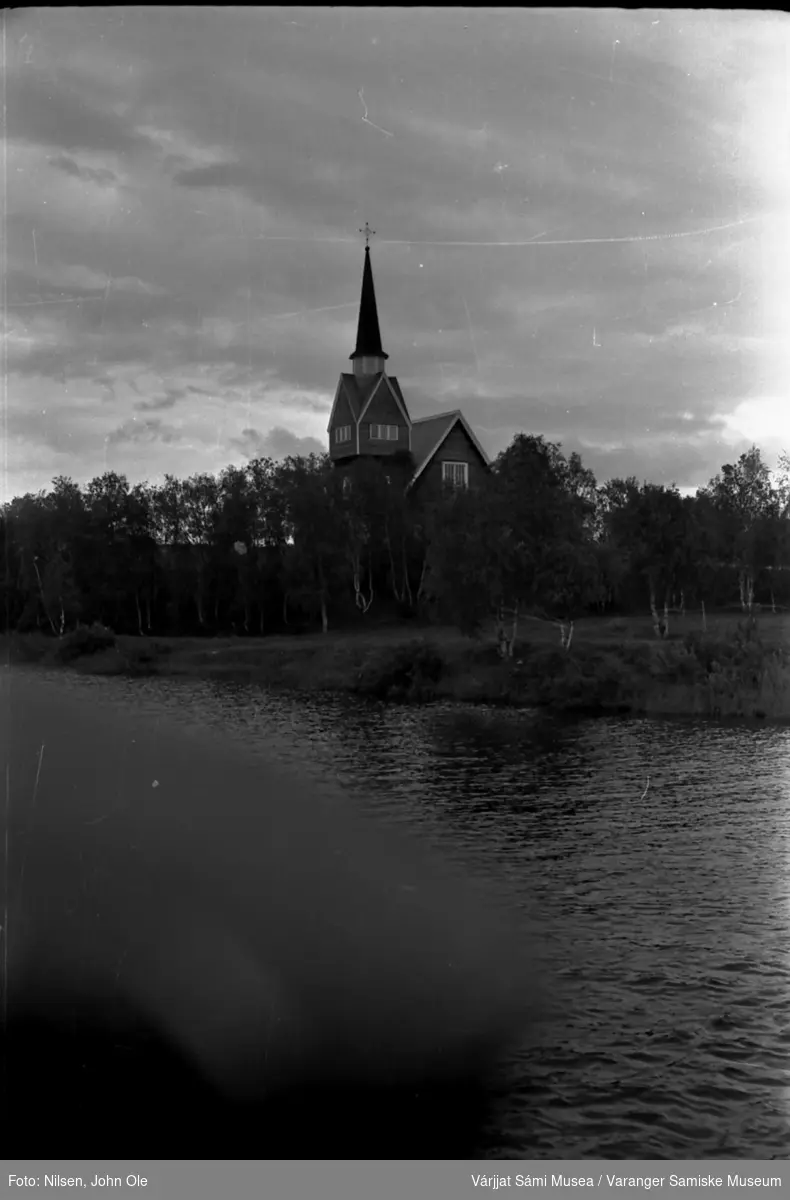 Karesuando kirke med elva i forgrunnen. Juli 1967