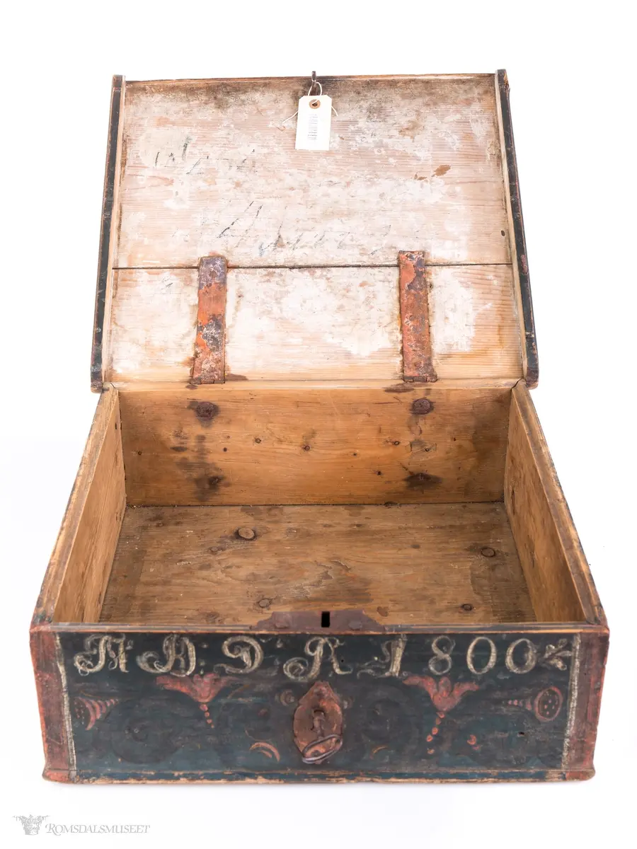 Blomster og rankemønster. Akantus.