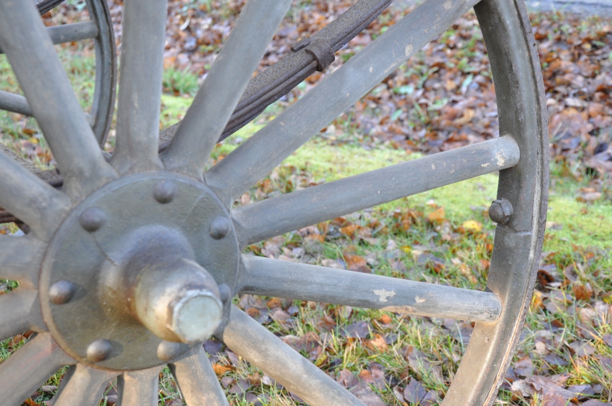 4-hjuls hestevogn for varetransport.