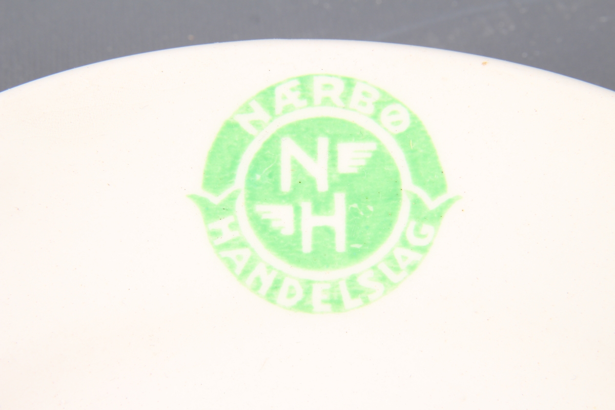 Kaffeservise bestående av asjett, kaffekopp med underskål