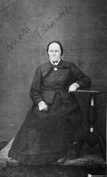 Portrett av kvinne. Mari Furuhovde