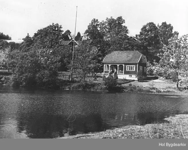 Karin og Olav Slettos hus Vesleheimen ved Høibakkdammen i Vollen.