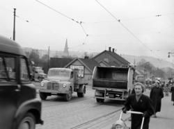 Strømsveien. Trafikk ved Sotahjørnet på Vålerenga. November 