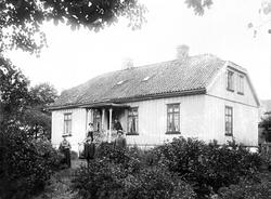 Falchegården, Nøkleby, Rolvsøy, Fredrikstad ca 1910-1912. 
