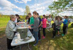 Skoleelever på Oppistun Børli, arrangement i regi av Kongsvi