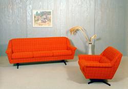 Sofa og lenestol/ svingstol.