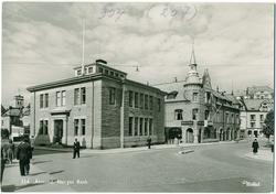 Norges Bank, Svaneapoteket, Hellebroa, Ålesund
