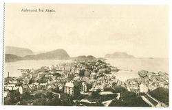Utsikt over Ålesund, sett fra Aksla.