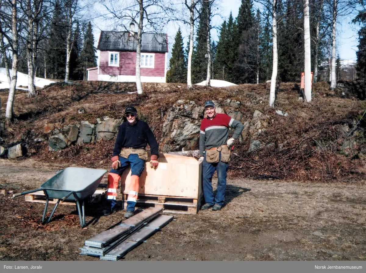 Riving av Smalåsen ekspedisjonsbygning for flytting til Norsk Jernbanemuseum