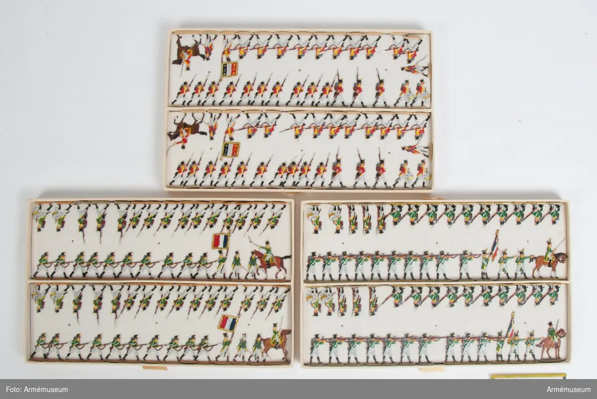 Schweiziskt och irländskt infanteri från Frankrike från Napoleonkrigen.
Tre lådor med figurer.
Fabriksmålade.