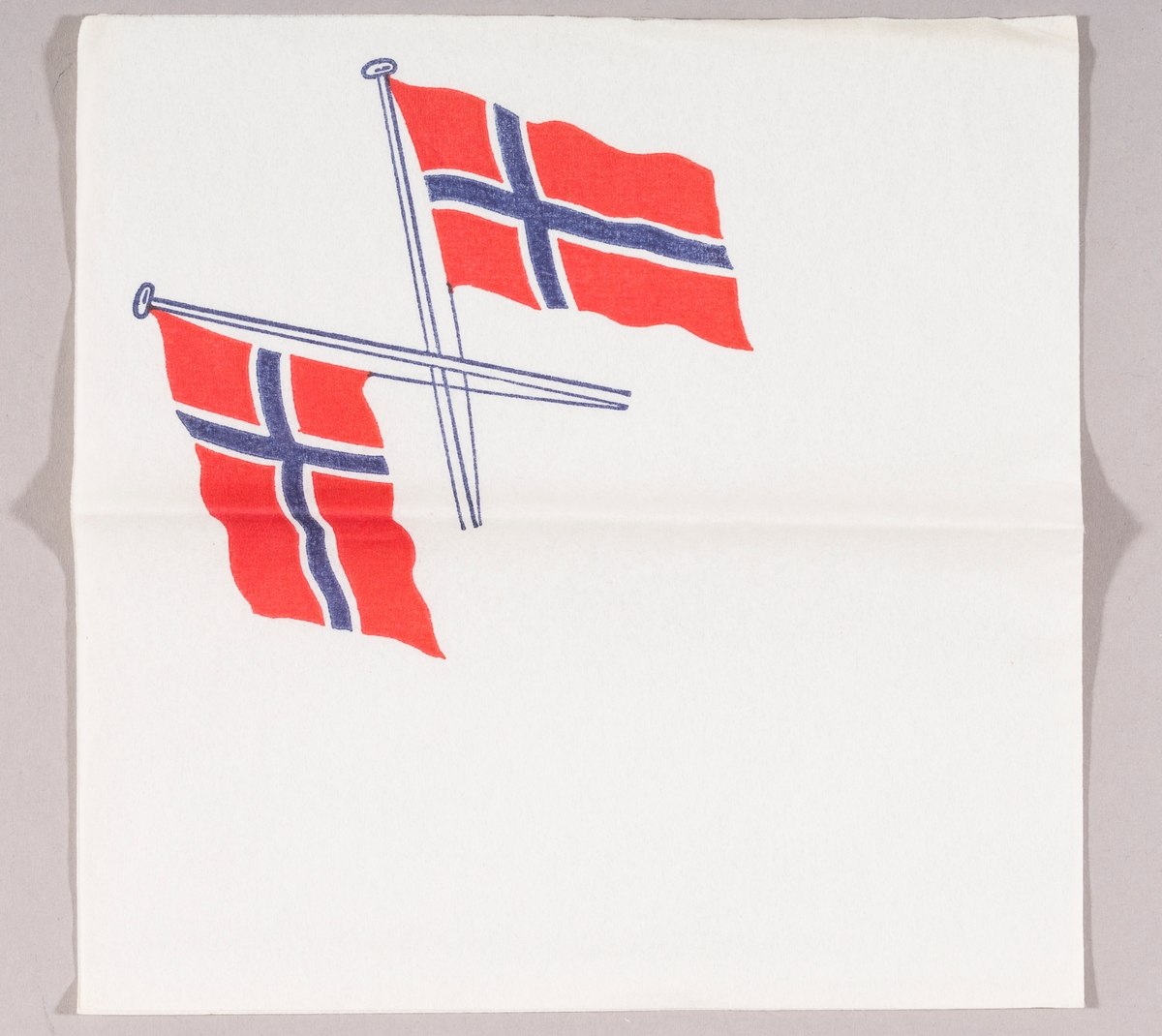 To norske flagg i kryss.