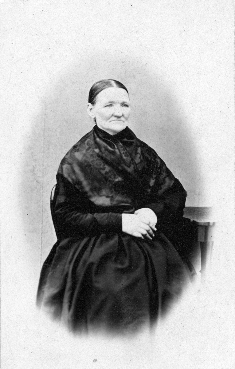 Madame Greta Hallgren, Leksberg.
