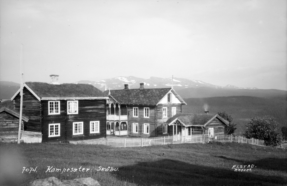 Nord-Fron. Skåbu med Kampesæter Høifjellshotell som nå er en fjellstue.