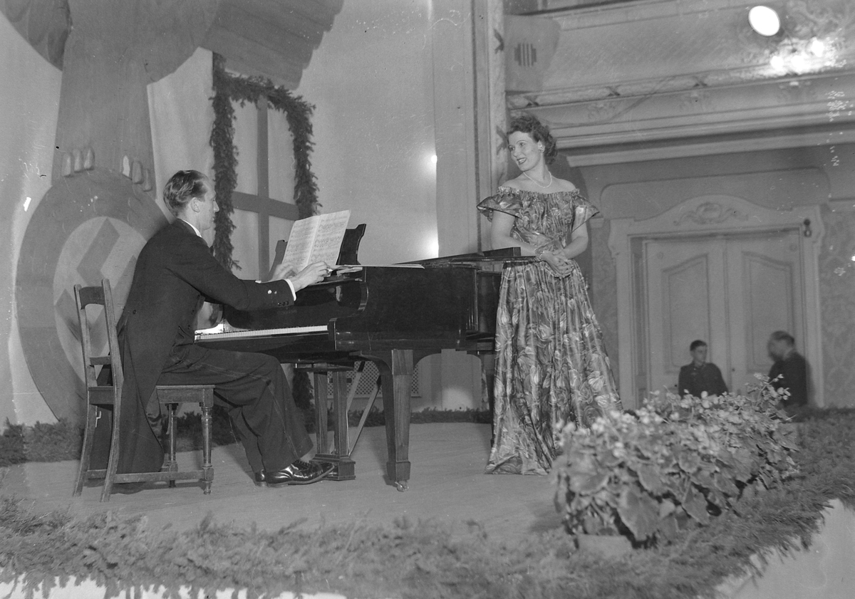 Konsert med Aulikki Rautawaara i "Deutsches Haus" i Frimurerlosjen