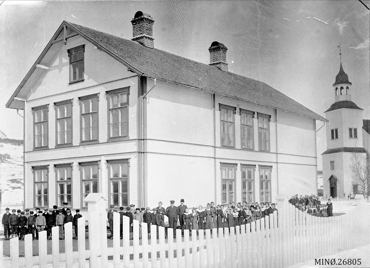 Midtbygda (Eggen) skole 1902-1908.