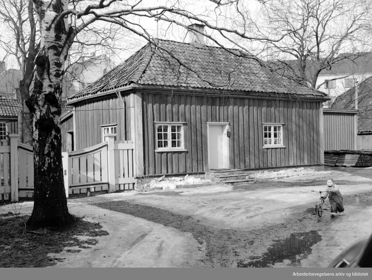 Vøien Hovedgård. (Maridalsveien 120.) Mars 1950
