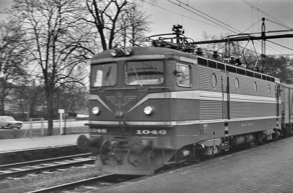 Svensk elektrisk lokomotiv type Rc 2 nr. 1046 i Ängelholm i Sverige.