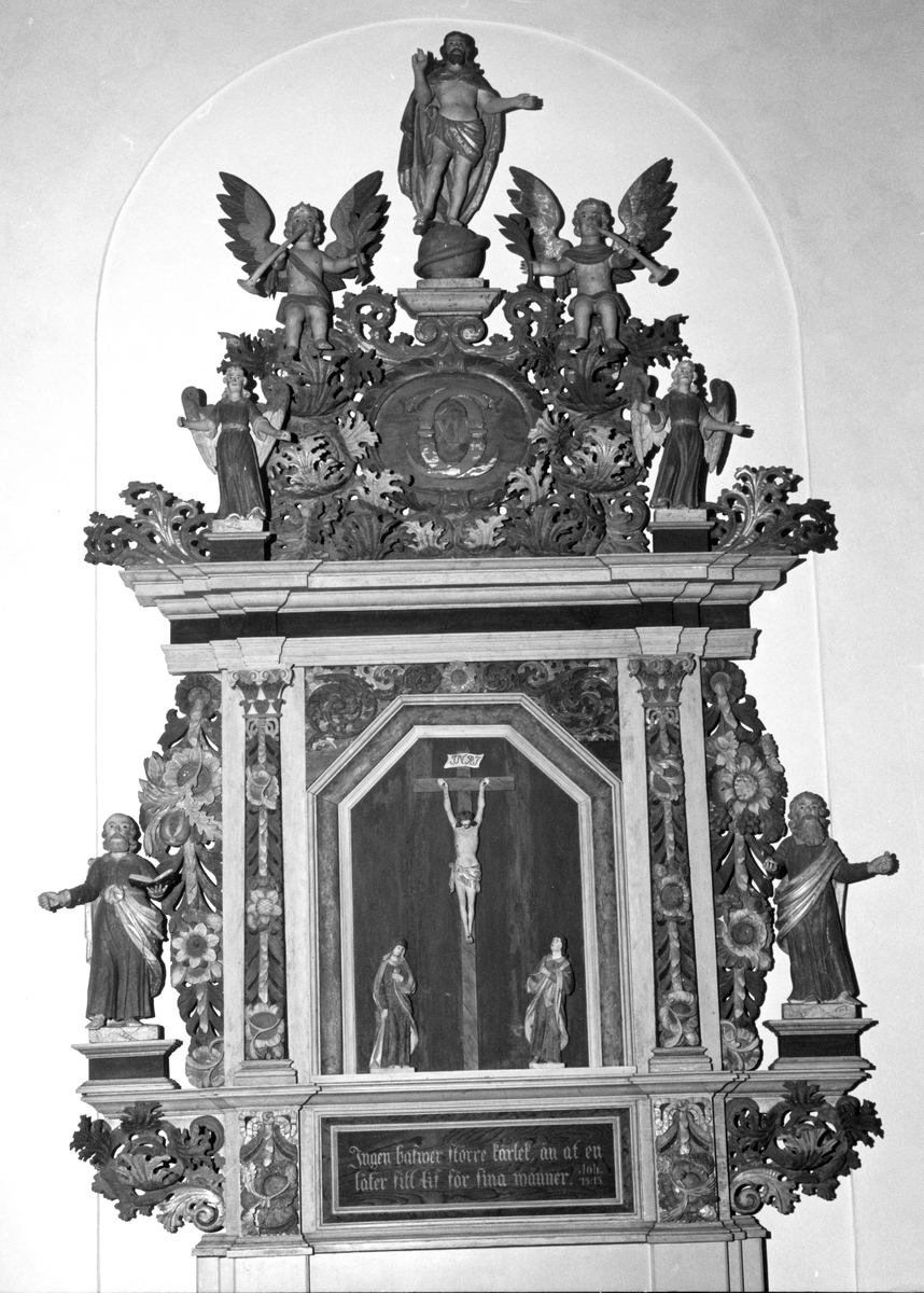 Gamla altaruppsatsen i Bredaryds kyrka.