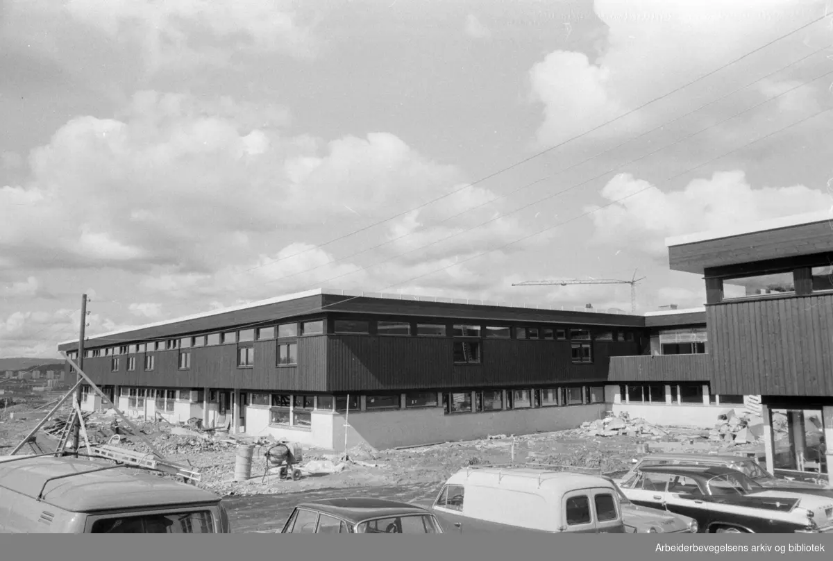 Haukåsen skole og daghjem. August 1972