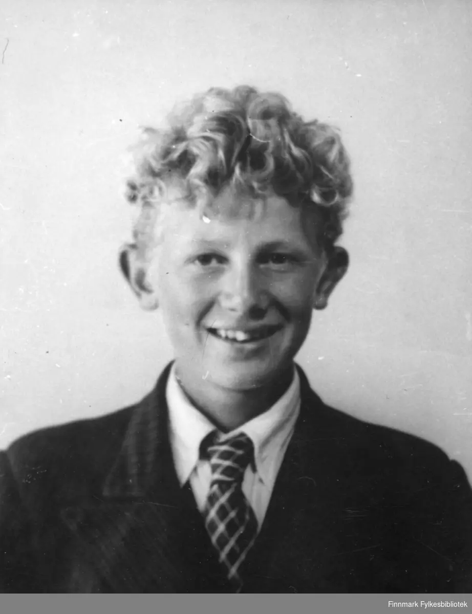 Otto Kristensen, 16 år gammel. Familiealbum tilhørende familien Klemetsen. Utlånt av Trygve Klemetsen. Periode: 1930-1960.