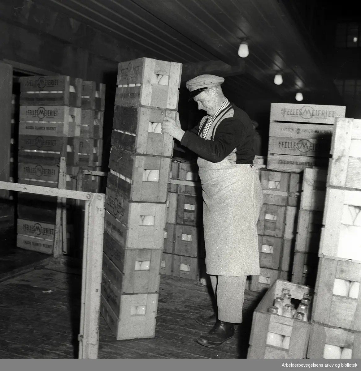 Fellesmeieriets melkekjøring, 7. januar 1958.