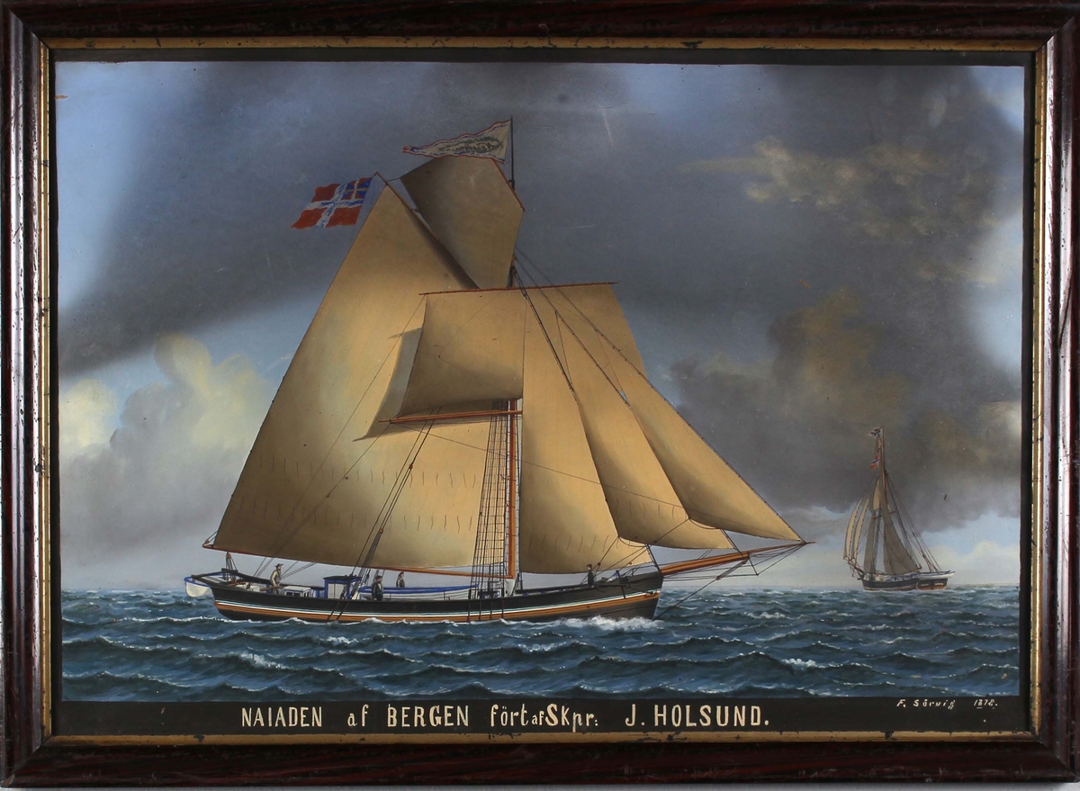 Skipsbilde jakt NAJADEN av Bergen med full seilføring samt norsk handelsflagg med svensk- norsk unionsmerke (sildesalaten).