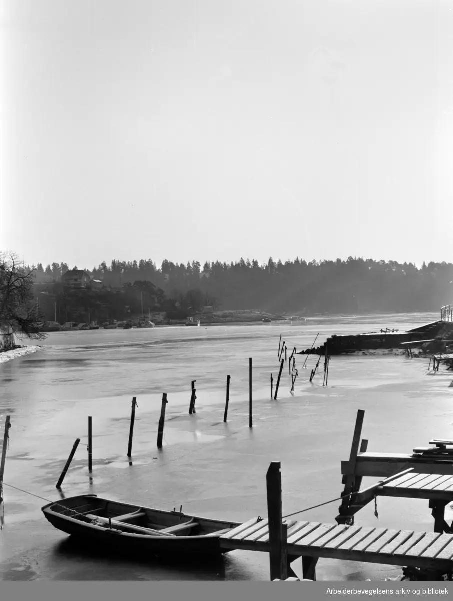 Bekkelaget. Bekkelagskaia, Ormøya. Januar 1964