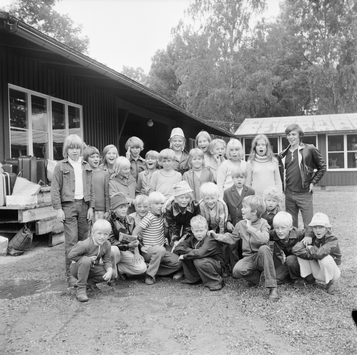 Kolonisommar avslutad i Ängskär, Hållnäs socken, Uppland, augusti 1971