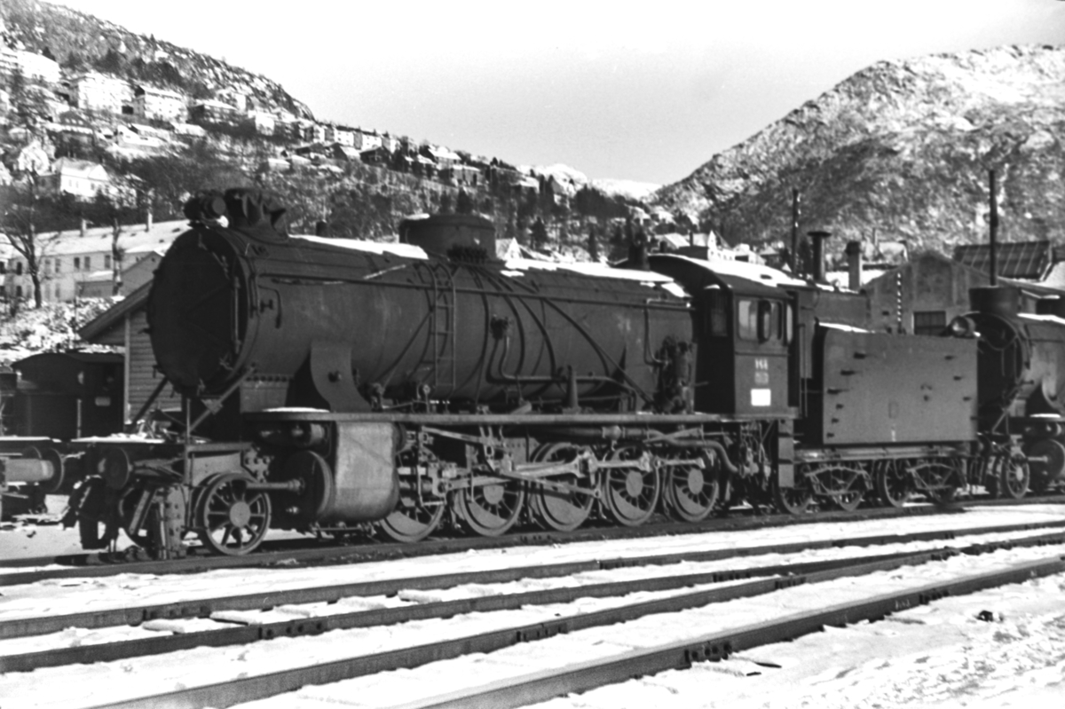 Utrangert damplokomotiv type 39a nr. 168 på Bergen stasjon