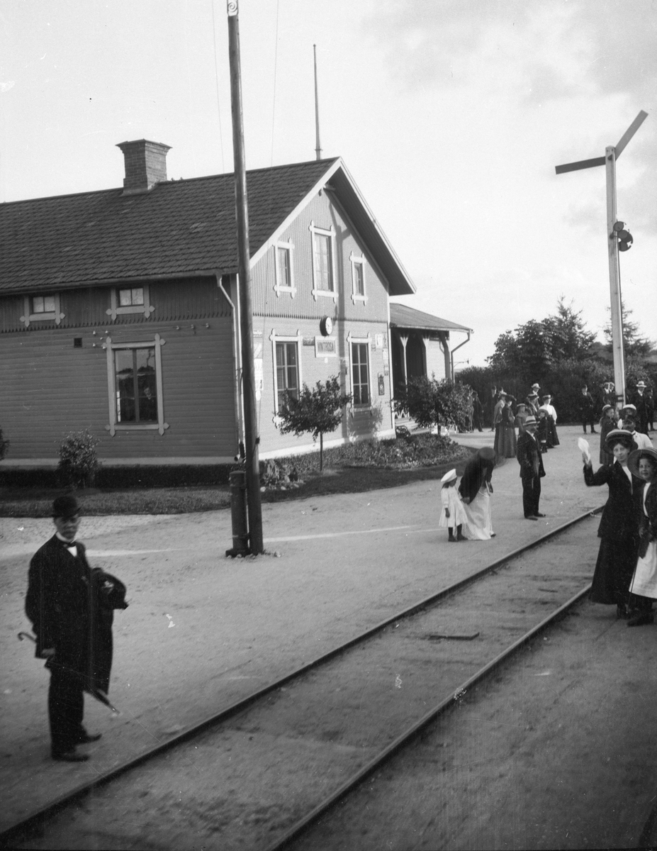 Trafikplats anlades 1897. Stationen fick ny plattform 1935.